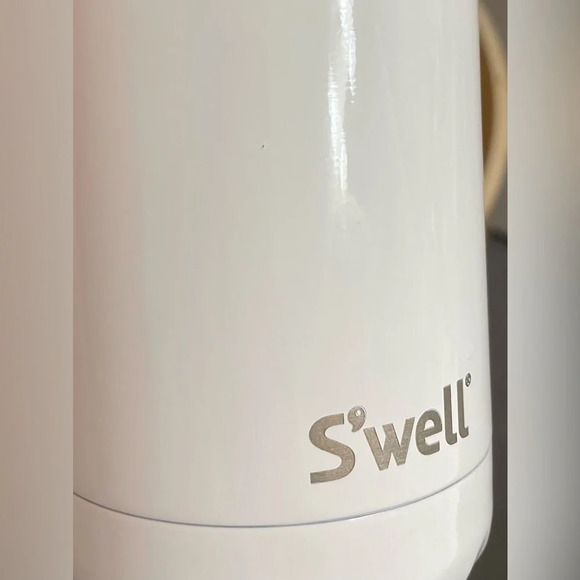 S'well 'Angel Food' Insulated Stainless Steel Water Bottle, White, 25oz - Picture 9 of 10